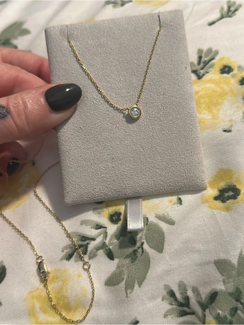 Catbird minimal necklace